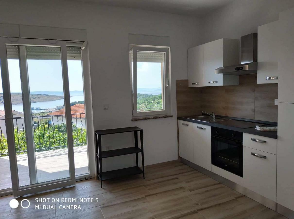 Apartments Patalic Lopar Eksteriør bilde