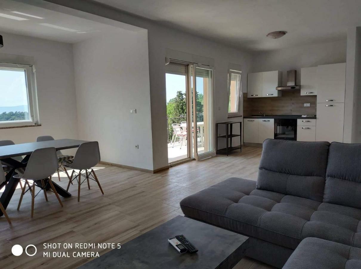 Apartments Patalic Lopar Eksteriør bilde